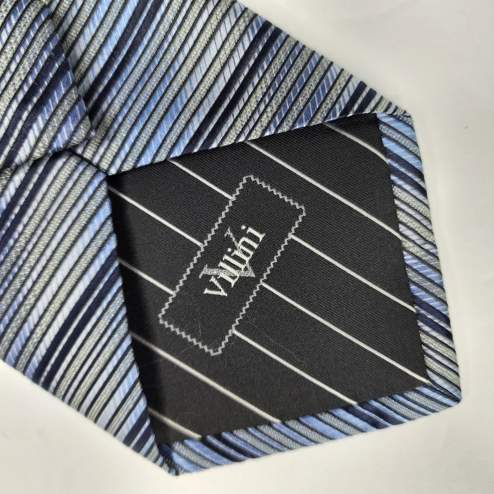 VILLINI Blue / Silver Silk 7 Fold Tie.